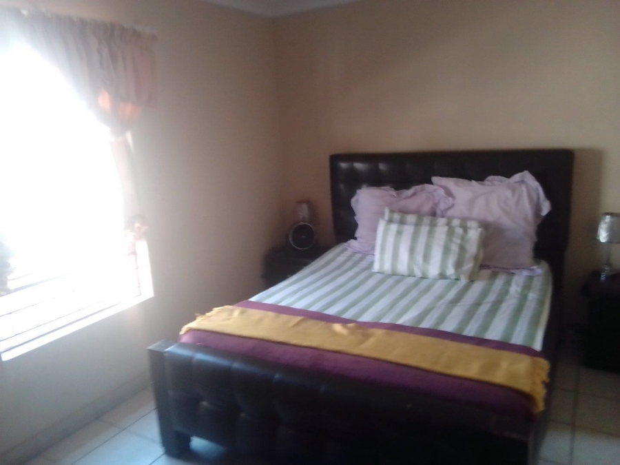 3 Bedroom Property for Sale in Kosmosdal Gauteng