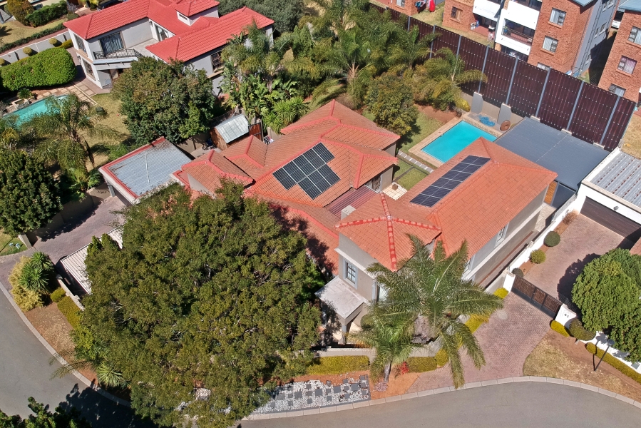 6 Bedroom Property for Sale in North Riding Gauteng