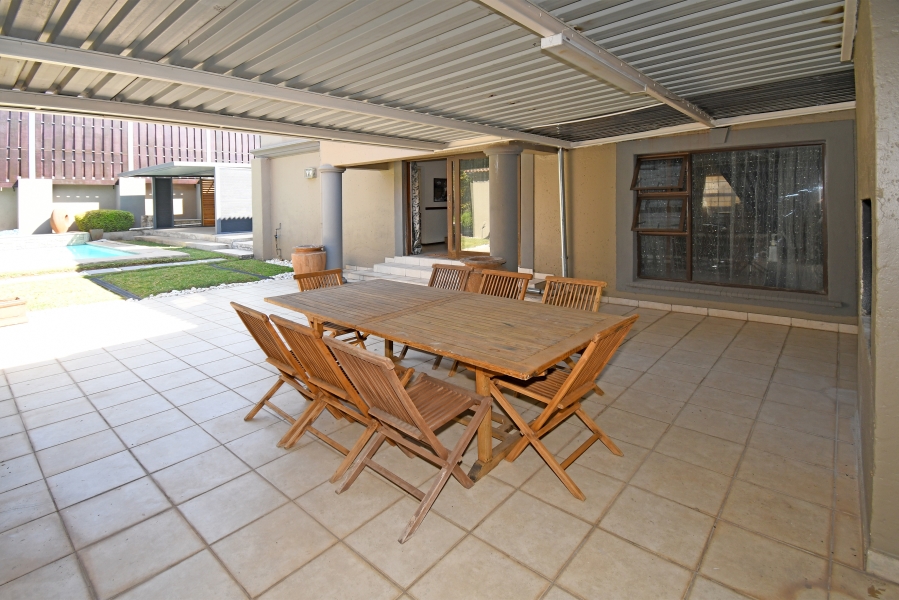 6 Bedroom Property for Sale in North Riding Gauteng