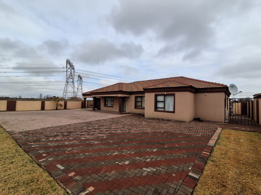 3 Bedroom Property for Sale in Three Rivers East Gauteng