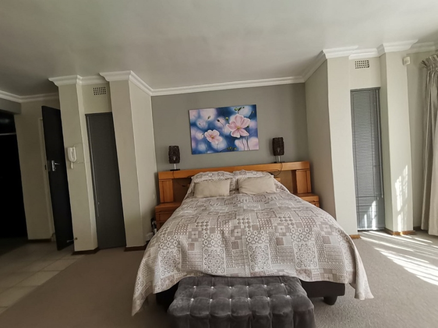 3 Bedroom Property for Sale in Brackenhurst Gauteng