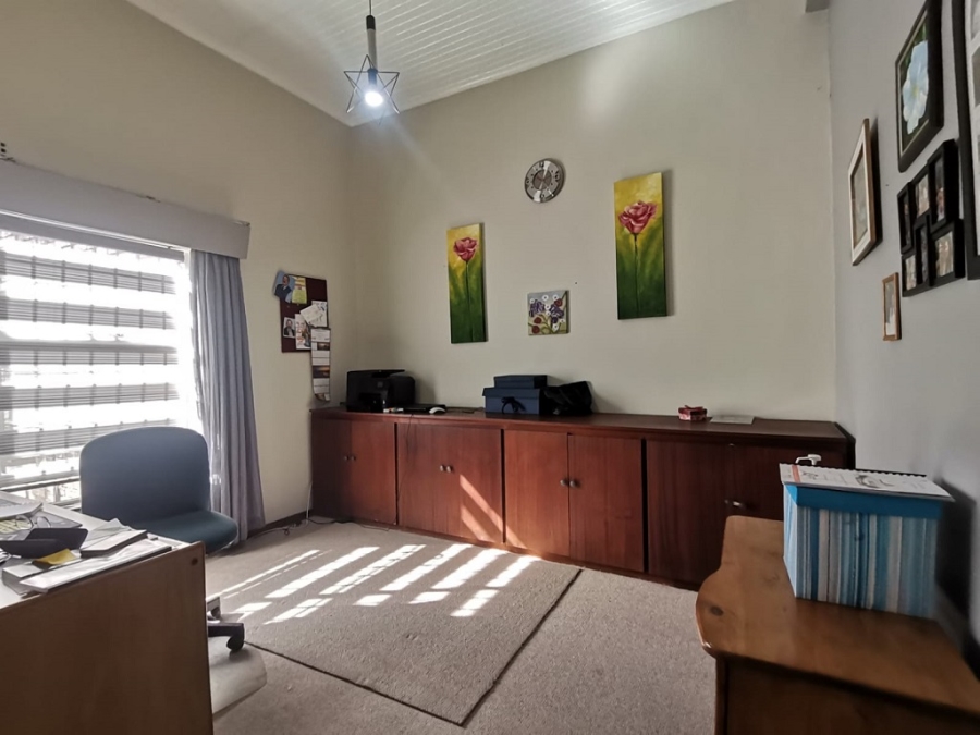 3 Bedroom Property for Sale in Brackenhurst Gauteng