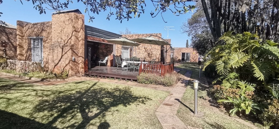 3 Bedroom Property for Sale in Brackenhurst Gauteng