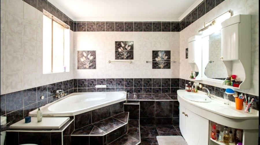 4 Bedroom Property for Sale in Atlasville Gauteng