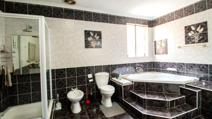 4 Bedroom Property for Sale in Atlasville Gauteng