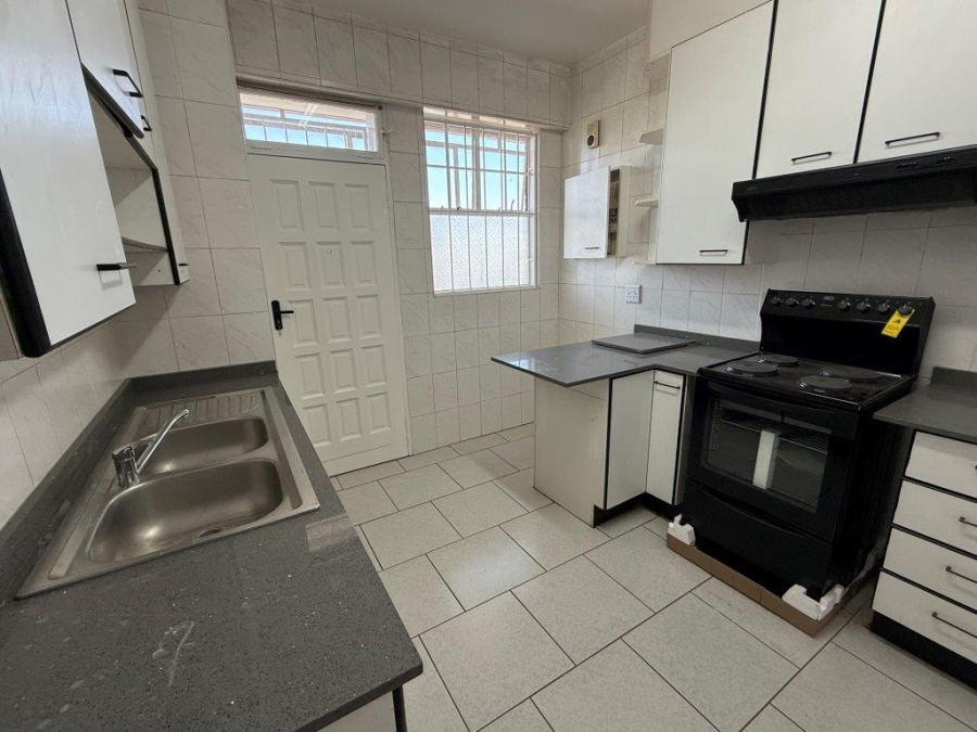 To Let 3 Bedroom Property for Rent in Melrose Gauteng