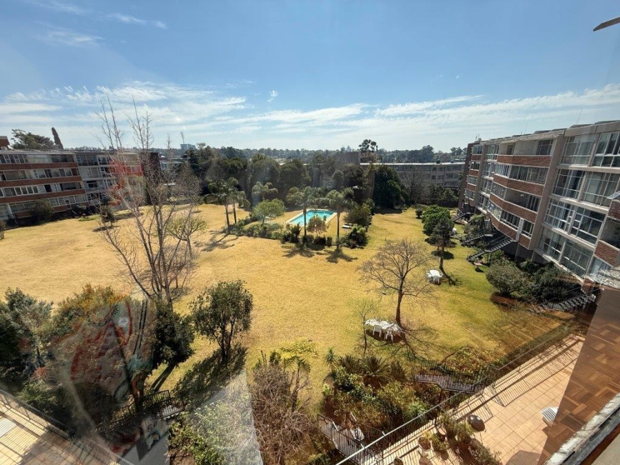 To Let 3 Bedroom Property for Rent in Melrose Gauteng