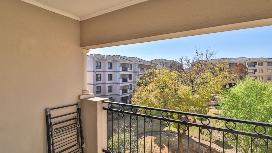 1 Bedroom Property for Sale in Noordwyk Gauteng
