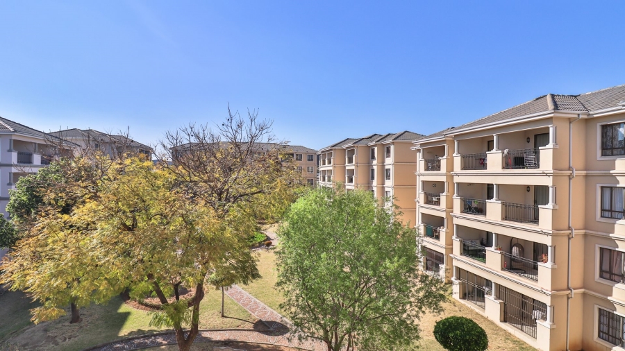 1 Bedroom Property for Sale in Noordwyk Gauteng