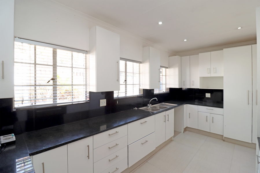 4 Bedroom Property for Sale in Robin Hills Gauteng