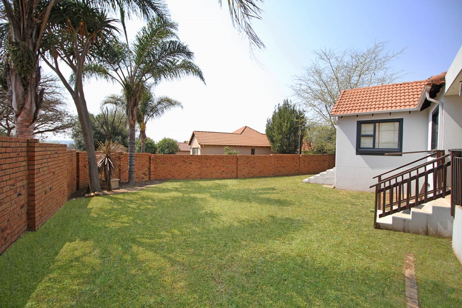 3 Bedroom Property for Sale in Greenstone Hill Gauteng