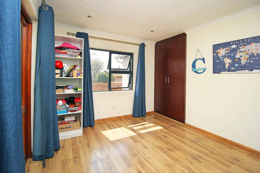 3 Bedroom Property for Sale in Greenstone Hill Gauteng