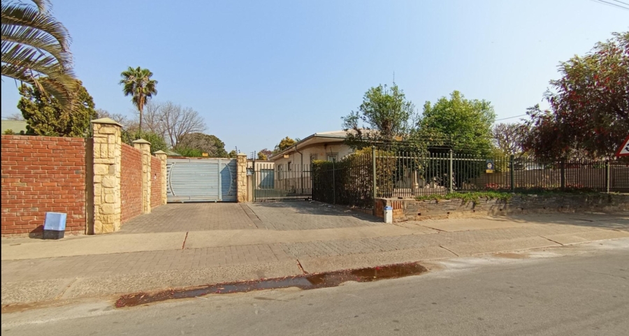 3 Bedroom Property for Sale in Capital Park Gauteng