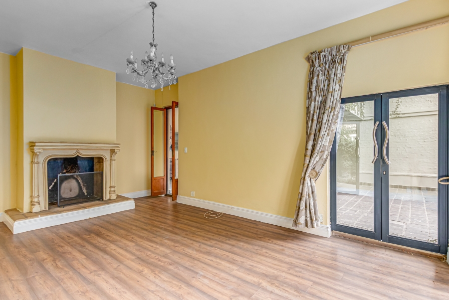 5 Bedroom Property for Sale in Kyalami Estates Gauteng