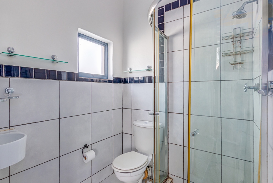 5 Bedroom Property for Sale in Kyalami Estates Gauteng
