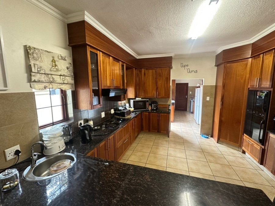 3 Bedroom Property for Sale in Midfield Estate Gauteng