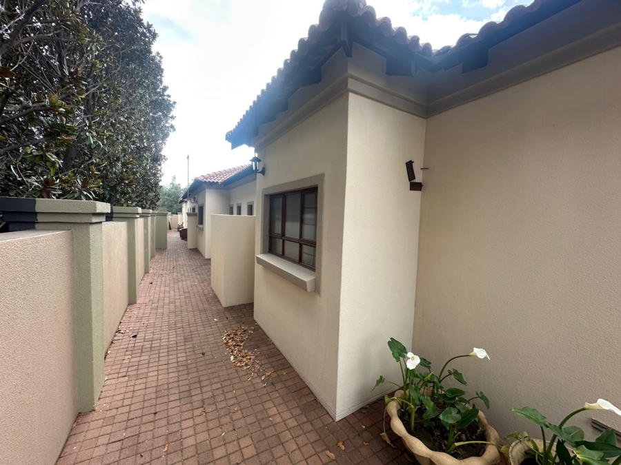 3 Bedroom Property for Sale in Midfield Estate Gauteng