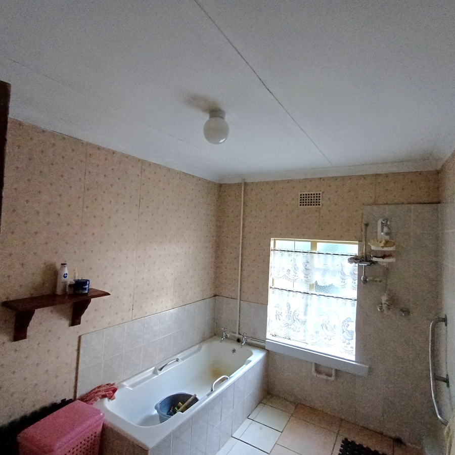 4 Bedroom Property for Sale in Nelsonia Gauteng