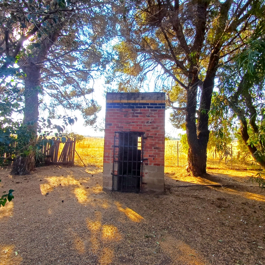 4 Bedroom Property for Sale in Nelsonia Gauteng