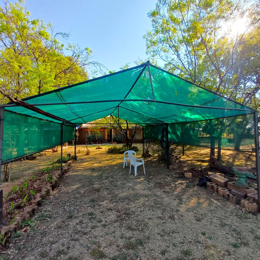 4 Bedroom Property for Sale in Nelsonia Gauteng