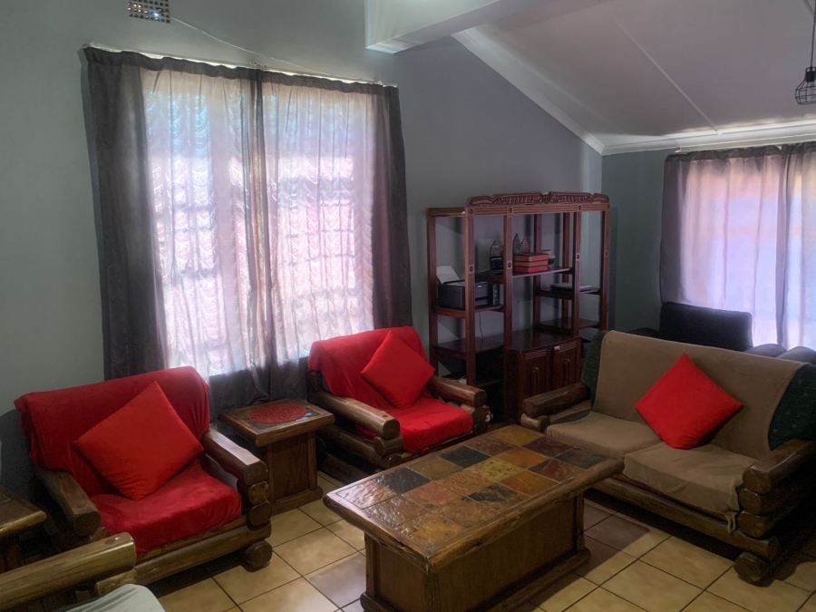 3 Bedroom Property for Sale in Hillshaven Gauteng