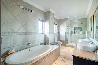 4 Bedroom Property for Sale in Leeuwfontein Gauteng