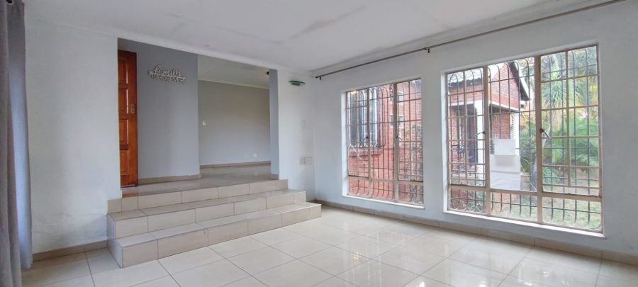 3 Bedroom Property for Sale in Heuweloord Gauteng
