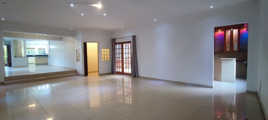3 Bedroom Property for Sale in Heuweloord Gauteng