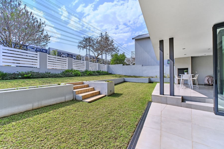 To Let 3 Bedroom Property for Rent in Waterfall Country Village Gauteng