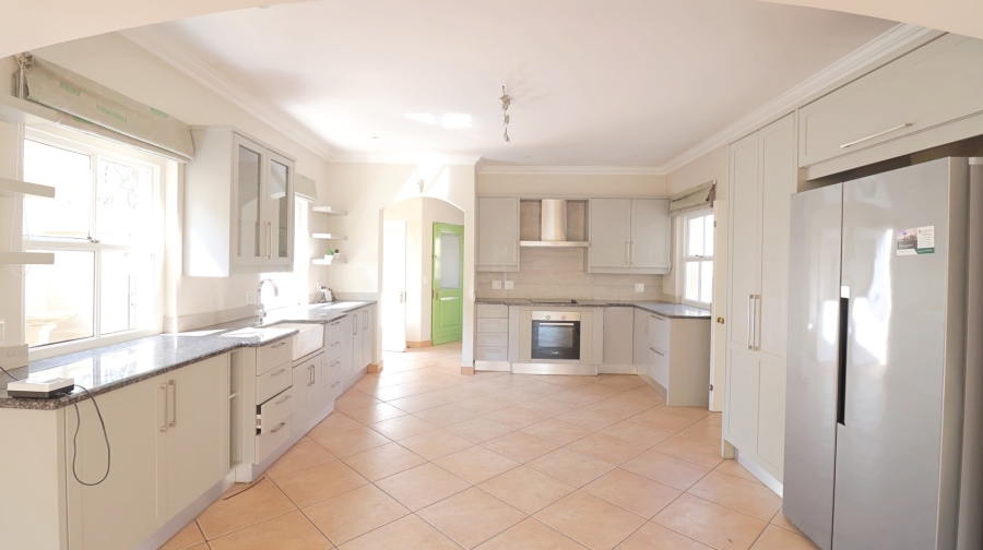 To Let 5 Bedroom Property for Rent in Dainfern Golf Estate Gauteng