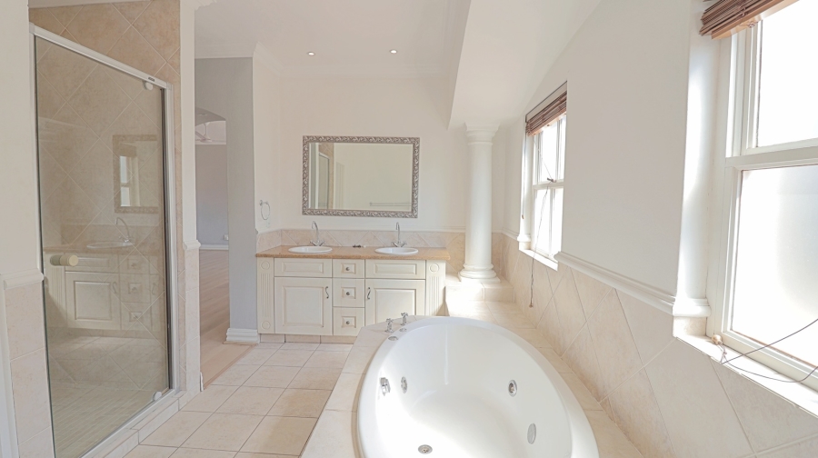 To Let 5 Bedroom Property for Rent in Dainfern Golf Estate Gauteng
