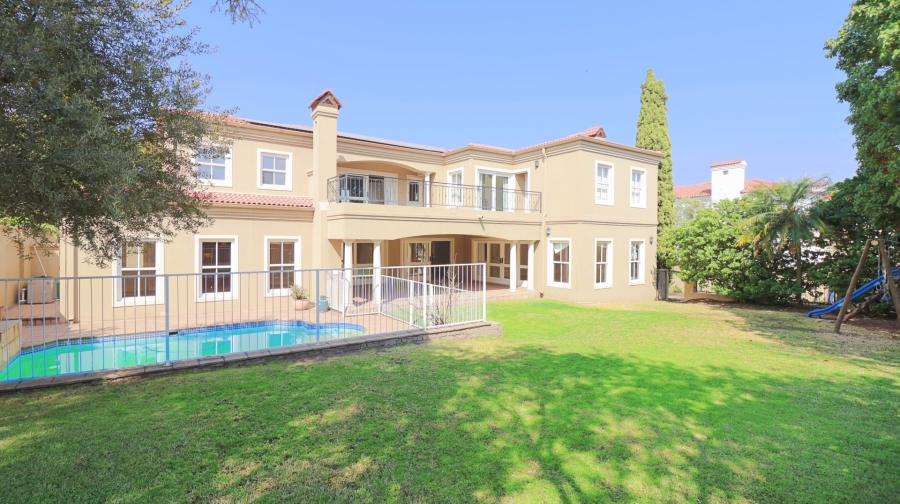 To Let 5 Bedroom Property for Rent in Dainfern Golf Estate Gauteng