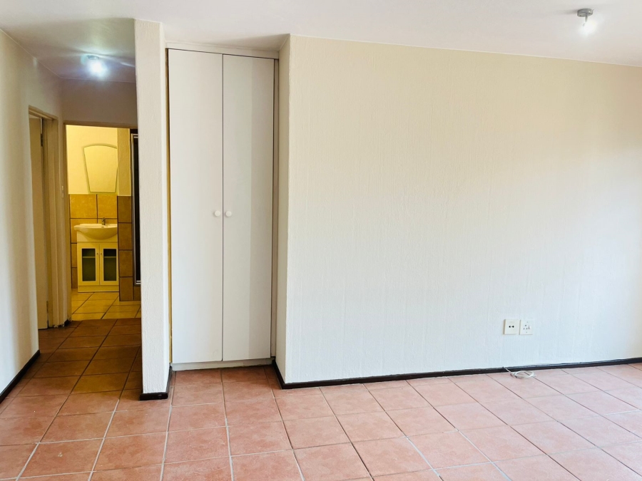 2 Bedroom Property for Sale in Paulshof Gauteng