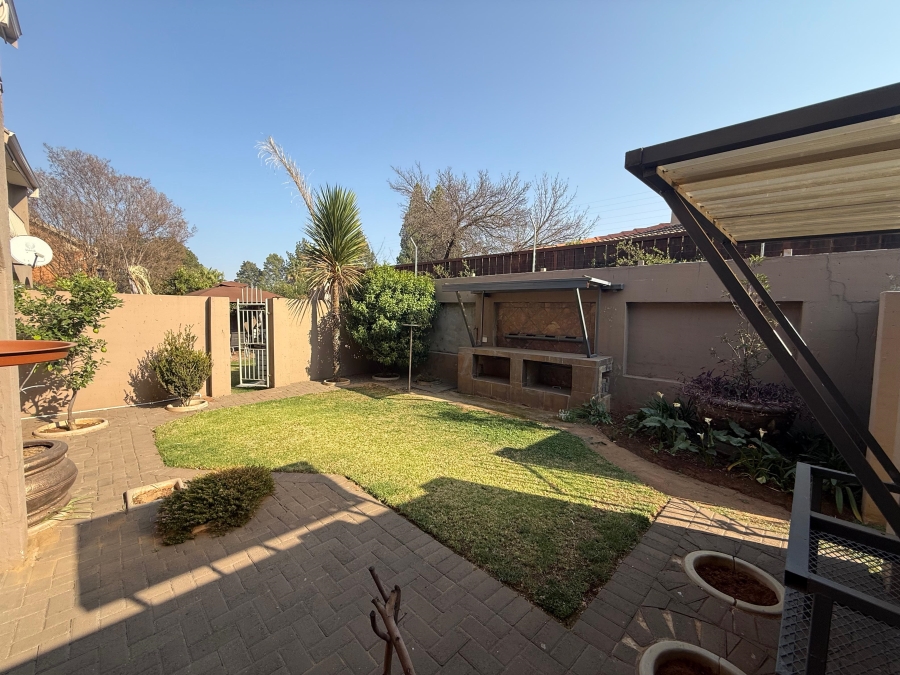 3 Bedroom Property for Sale in Three Rivers Gauteng