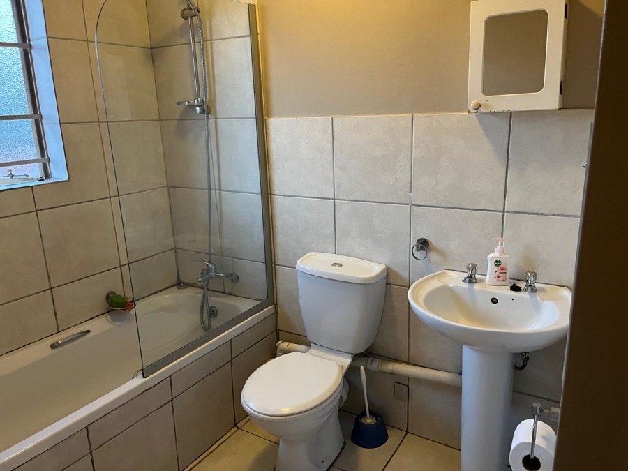 1 Bedroom Property for Sale in Hazeldean Gauteng