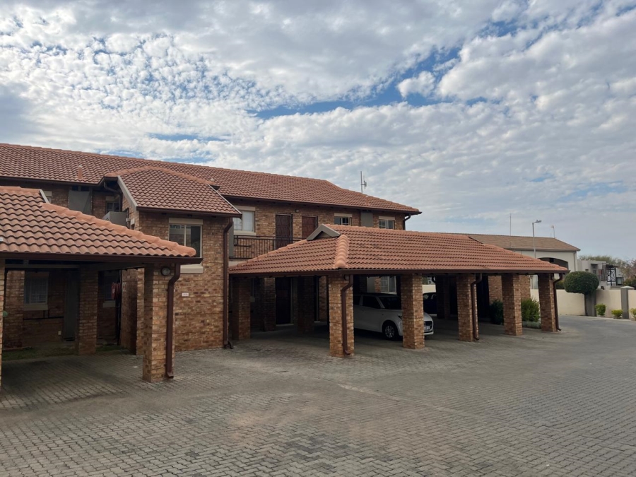 1 Bedroom Property for Sale in Hazeldean Gauteng