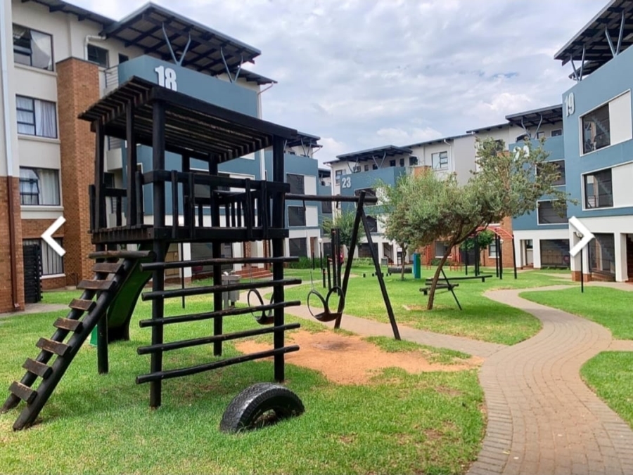 2 Bedroom Property for Sale in Greenstone Gate Gauteng