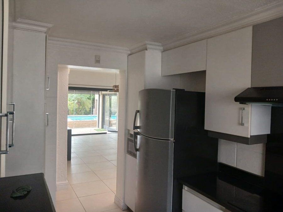 To Let 3 Bedroom Property for Rent in Fourways Gauteng