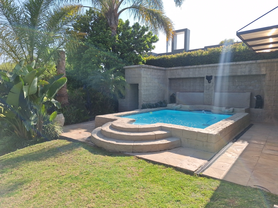 To Let 3 Bedroom Property for Rent in Fourways Gauteng