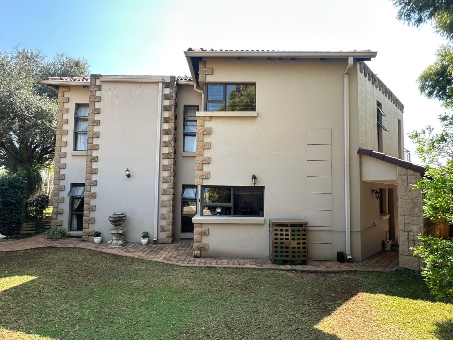 5 Bedroom Property for Sale in Midstream Estate Gauteng