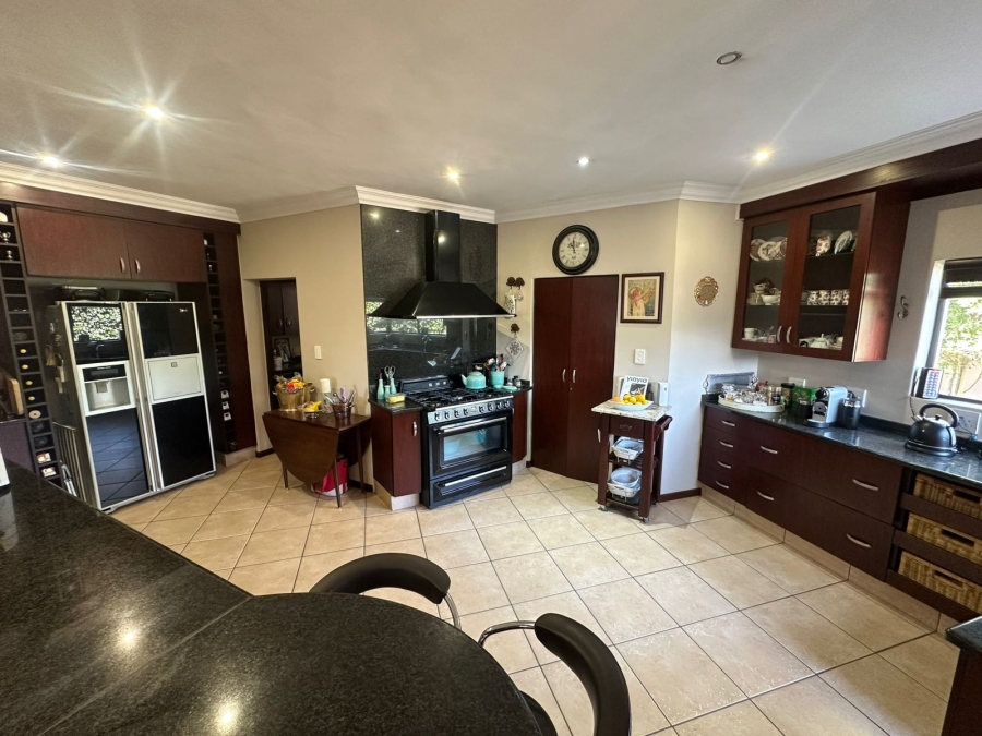 5 Bedroom Property for Sale in Midstream Estate Gauteng