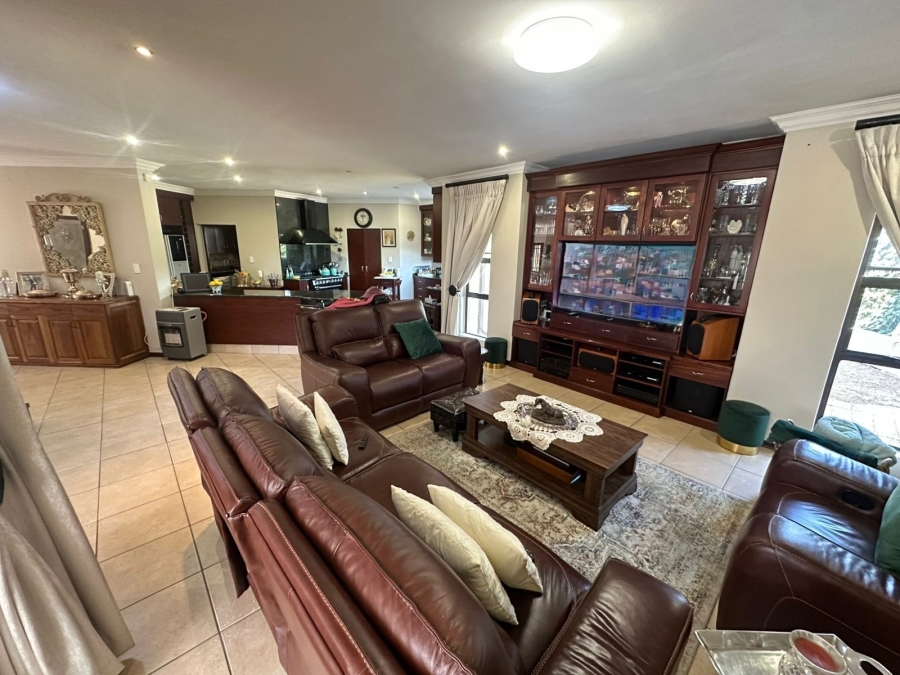5 Bedroom Property for Sale in Midstream Estate Gauteng