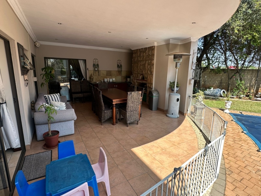 5 Bedroom Property for Sale in Midstream Estate Gauteng
