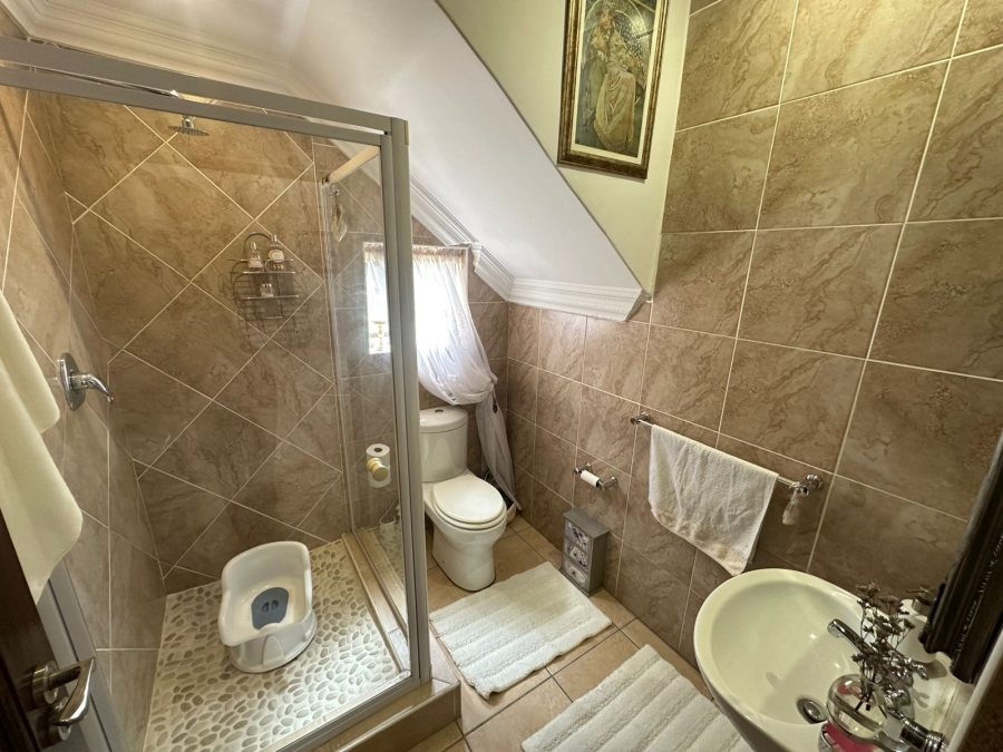 5 Bedroom Property for Sale in Midstream Estate Gauteng