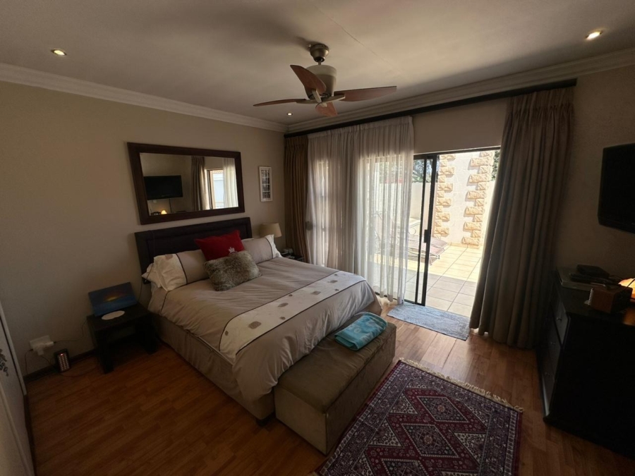 5 Bedroom Property for Sale in Midstream Estate Gauteng