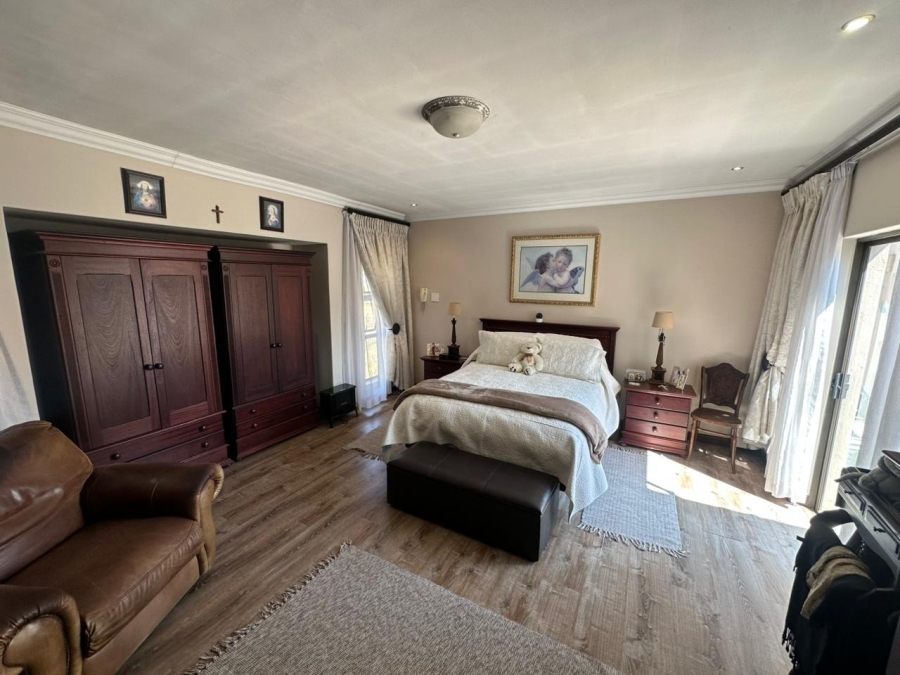 5 Bedroom Property for Sale in Midstream Estate Gauteng