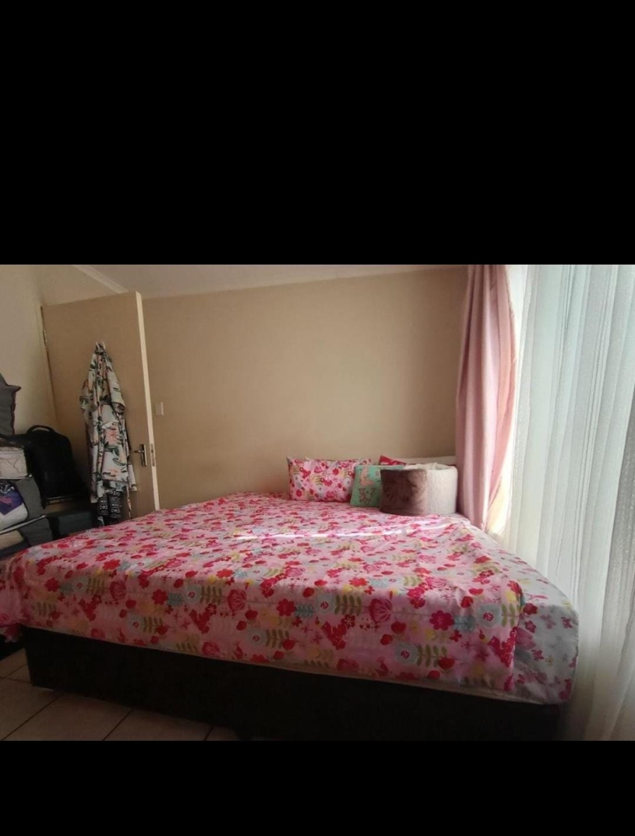 To Let 2 Bedroom Property for Rent in Meredale Gauteng