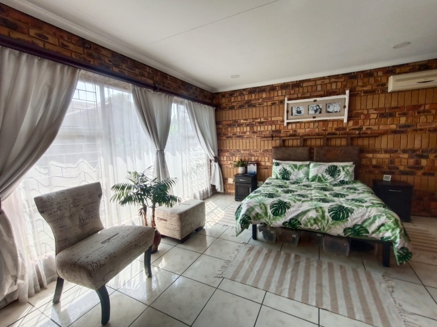 4 Bedroom Property for Sale in Vanderbijlpark SE Gauteng