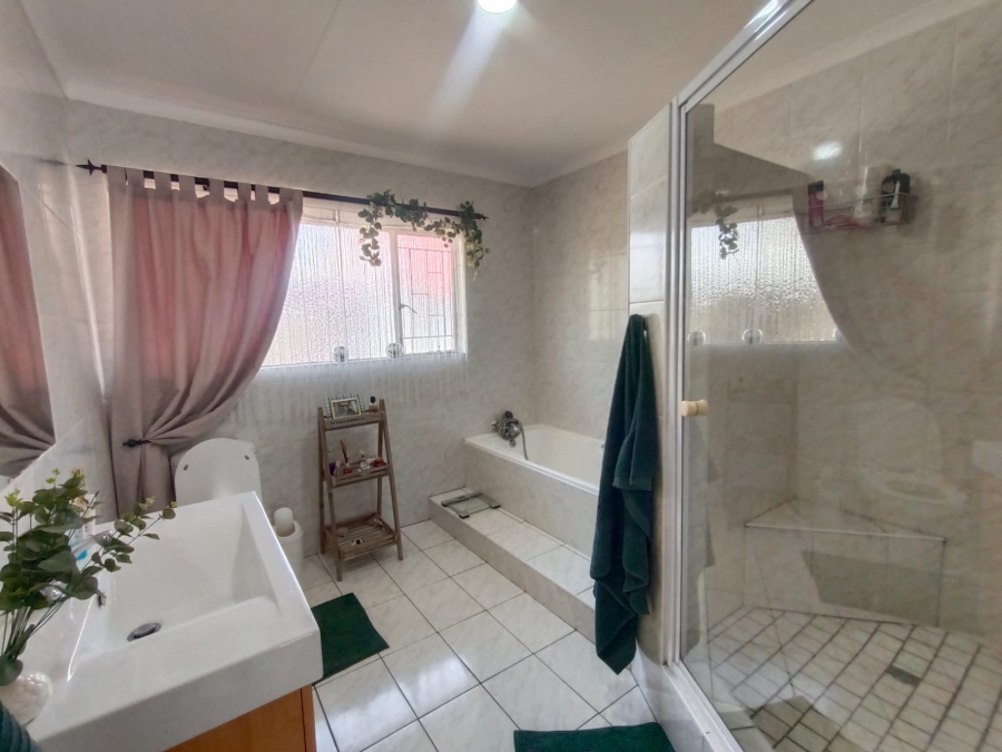 4 Bedroom Property for Sale in Vanderbijlpark SE Gauteng
