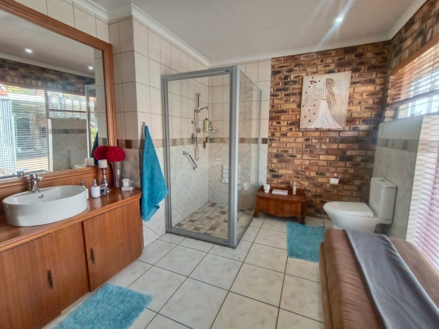 4 Bedroom Property for Sale in Vanderbijlpark SE Gauteng